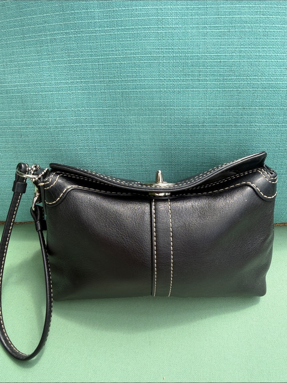 Coach Black Leather Turnlock Wristlet with Contrast Stitching